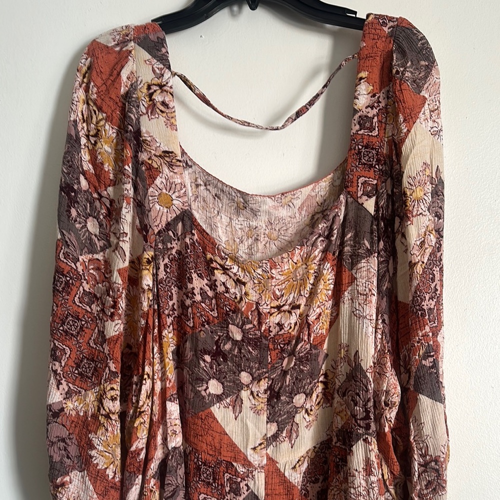 Floral Boho Blouse with Earthy Tones - Picture 3 of 3